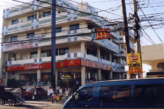 MacDonalds.jpg, 47438 bytes, 1/23/01