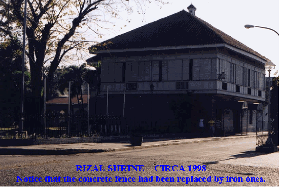 RizalShrineNew.gif, 99635 bytes, 1/23/01